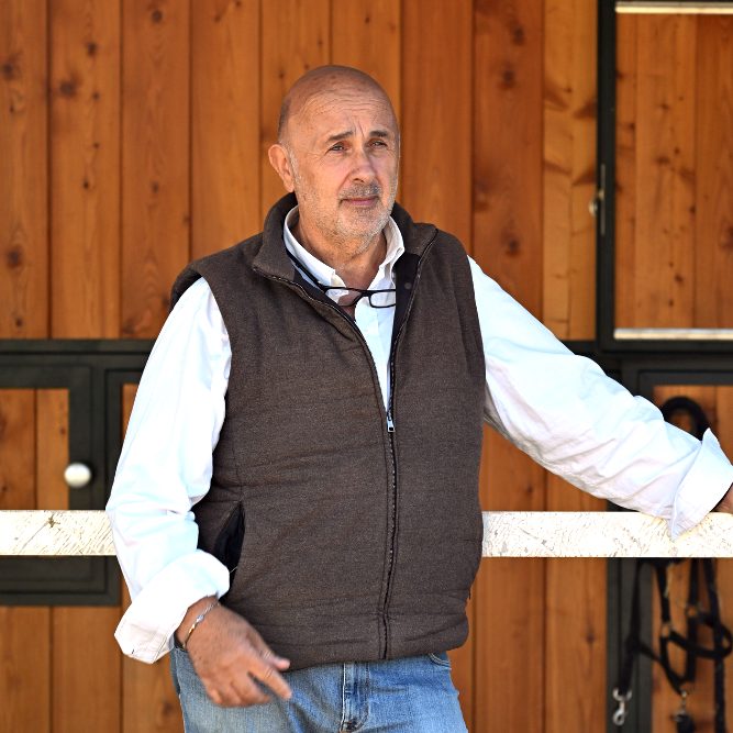 international-horses-staff-01-ok-a